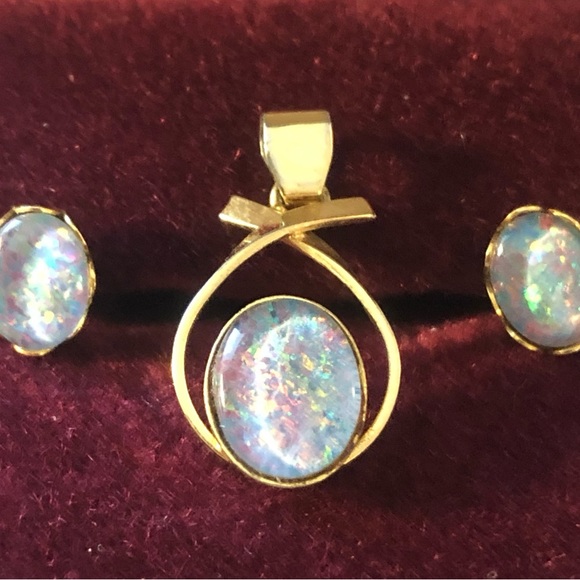 Opal Pendant & Earring Set - Picture 3 of 3
